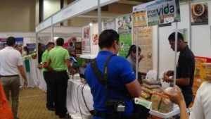 9. Red COMAL Participación en “Feria Agroindustrial” de Walmart Centro América